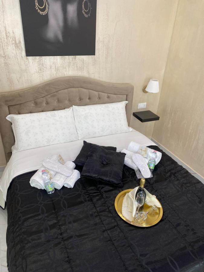 Le Camere Luxury Rooms Siracusa Syracuse Exterior photo