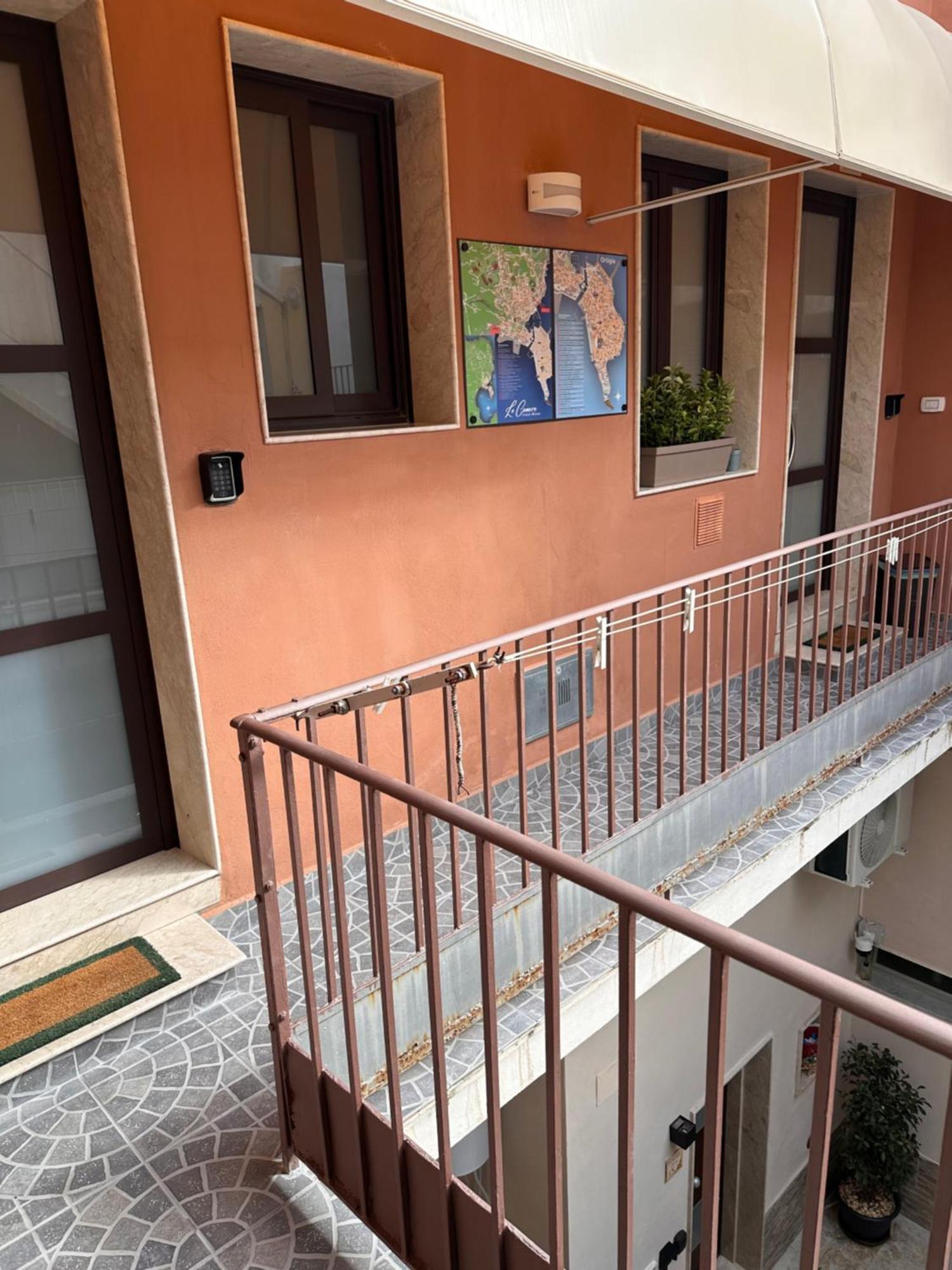 Le Camere Luxury Rooms Siracusa Syracuse Exterior photo