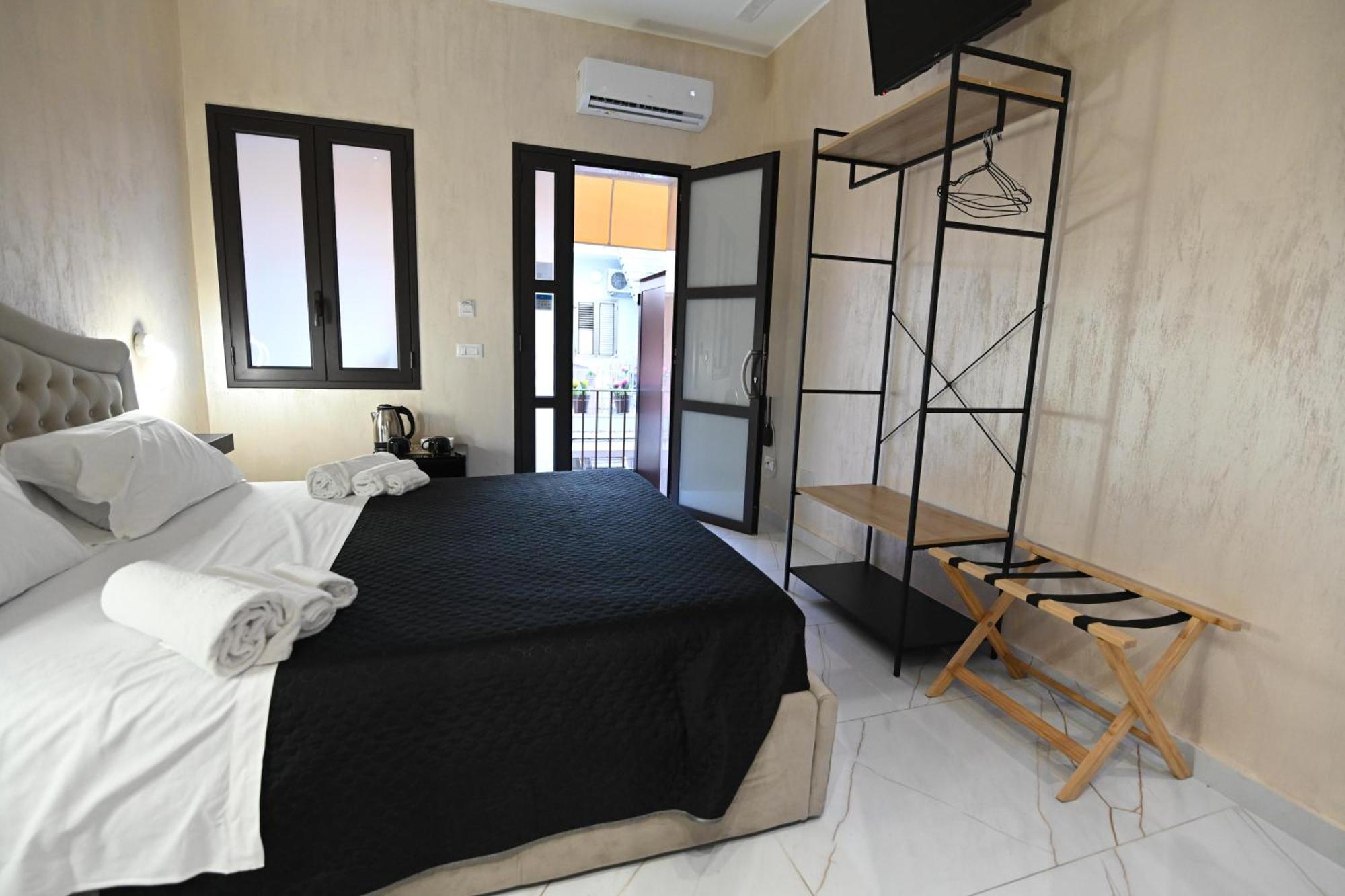 Le Camere Luxury Rooms Siracusa Syracuse Exterior photo